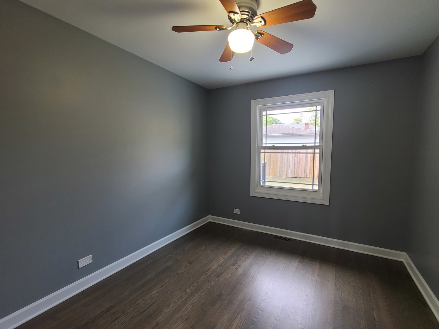 256 N Slusser Street #256, Grayslake, IL 60030