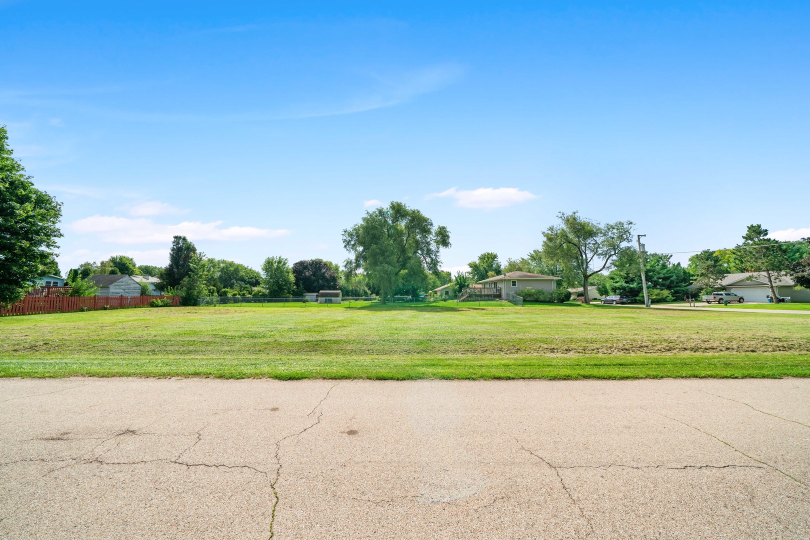 1738 Hilda Drive, Lake Holiday, IL 60548