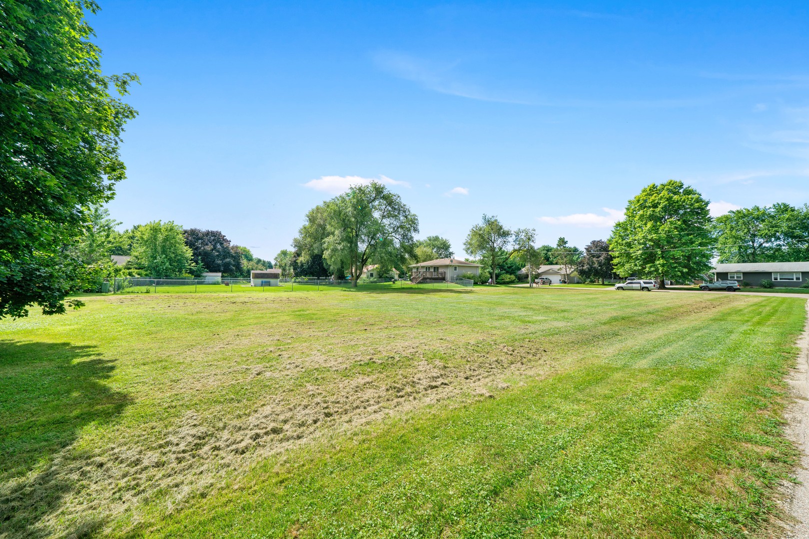 1738 Hilda Drive, Lake Holiday, IL 60548