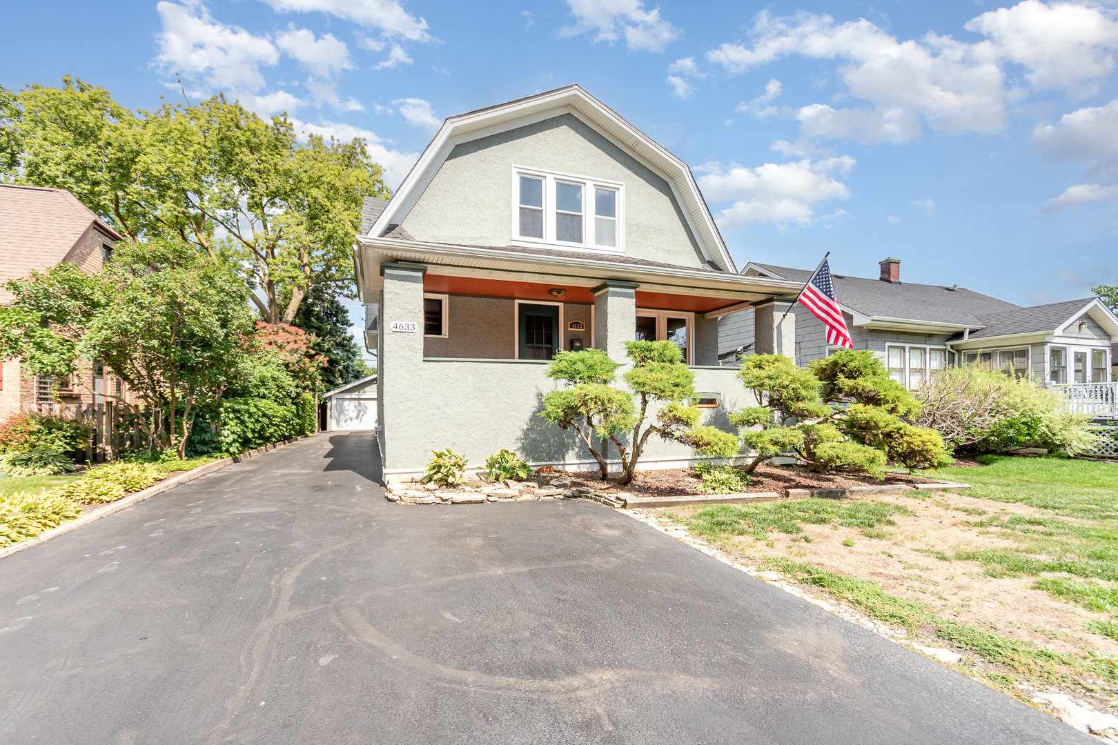 4633 Wolf Road, Western Springs, IL 60558