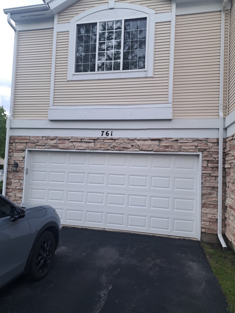 761 Verde Vista Court, Elgin, IL 60123