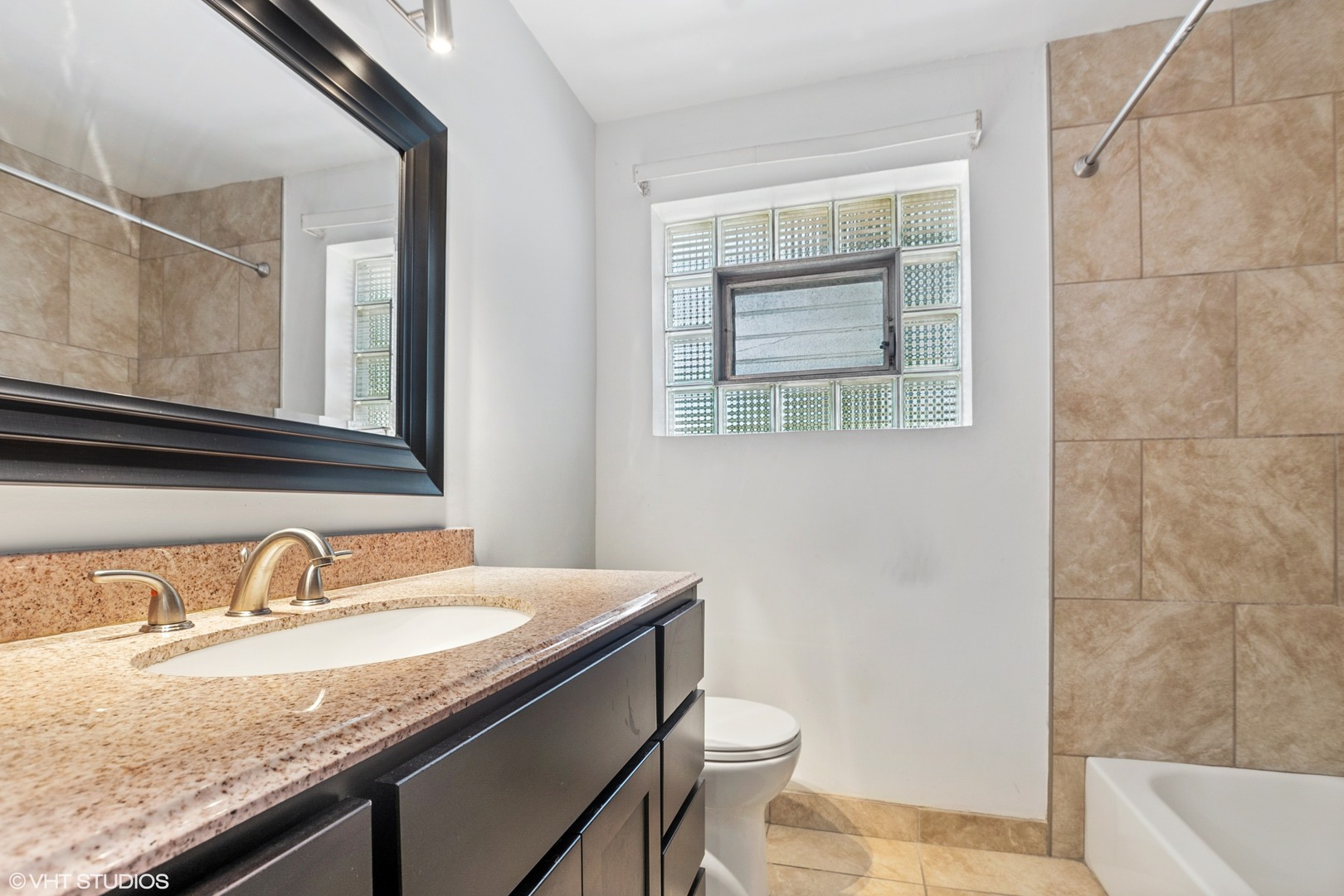 10624 Lawler Avenue, Oak Lawn, IL 60453
