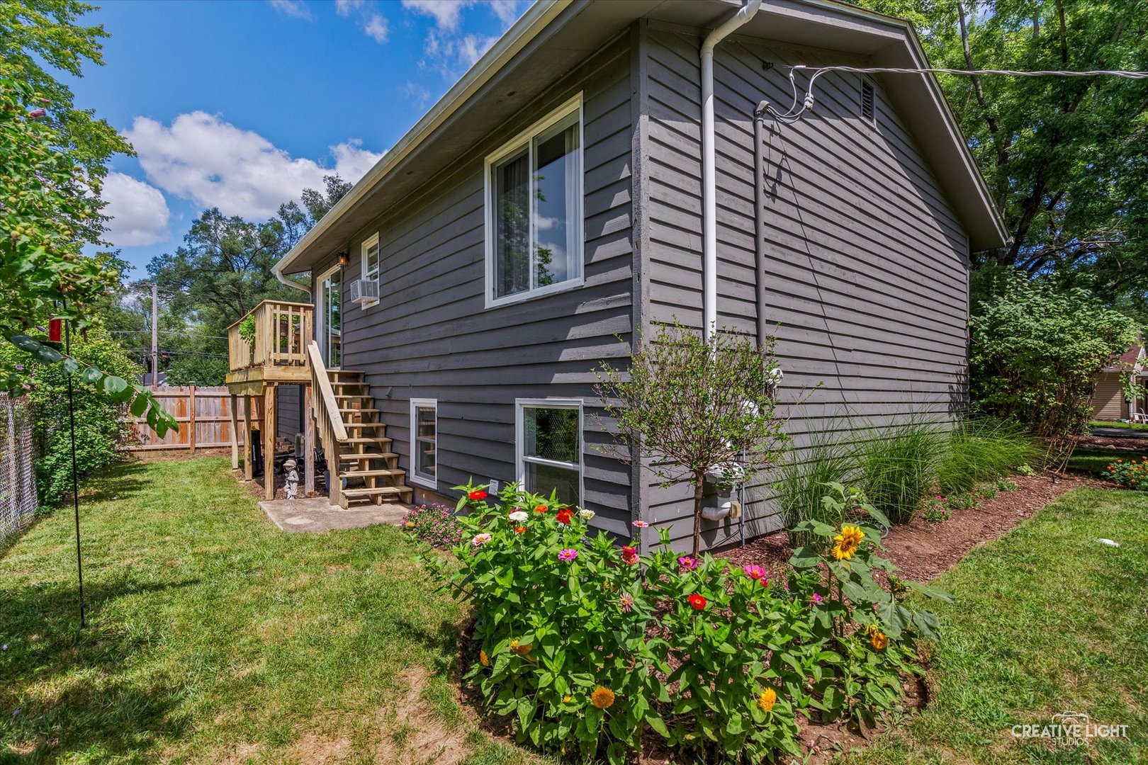 5 Kent Avenue, Crystal Lake, IL 60014