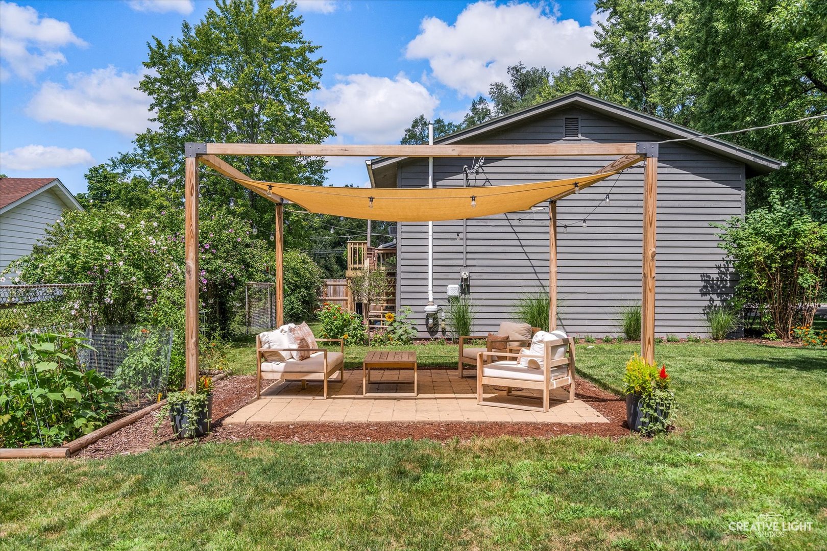 5 Kent Avenue, Crystal Lake, IL 60014