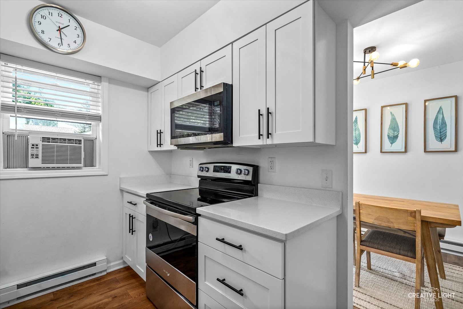 5 Kent Avenue, Crystal Lake, IL 60014
