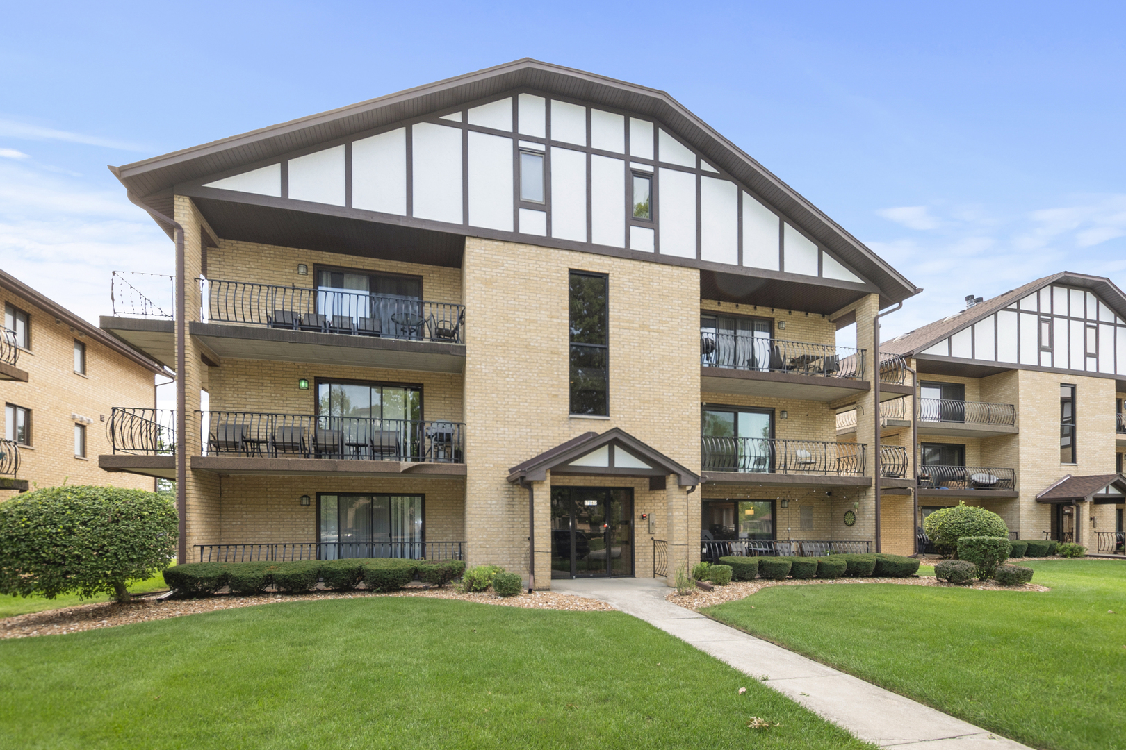 17960 Royal Oak Court #1N, Tinley Park, IL 60477