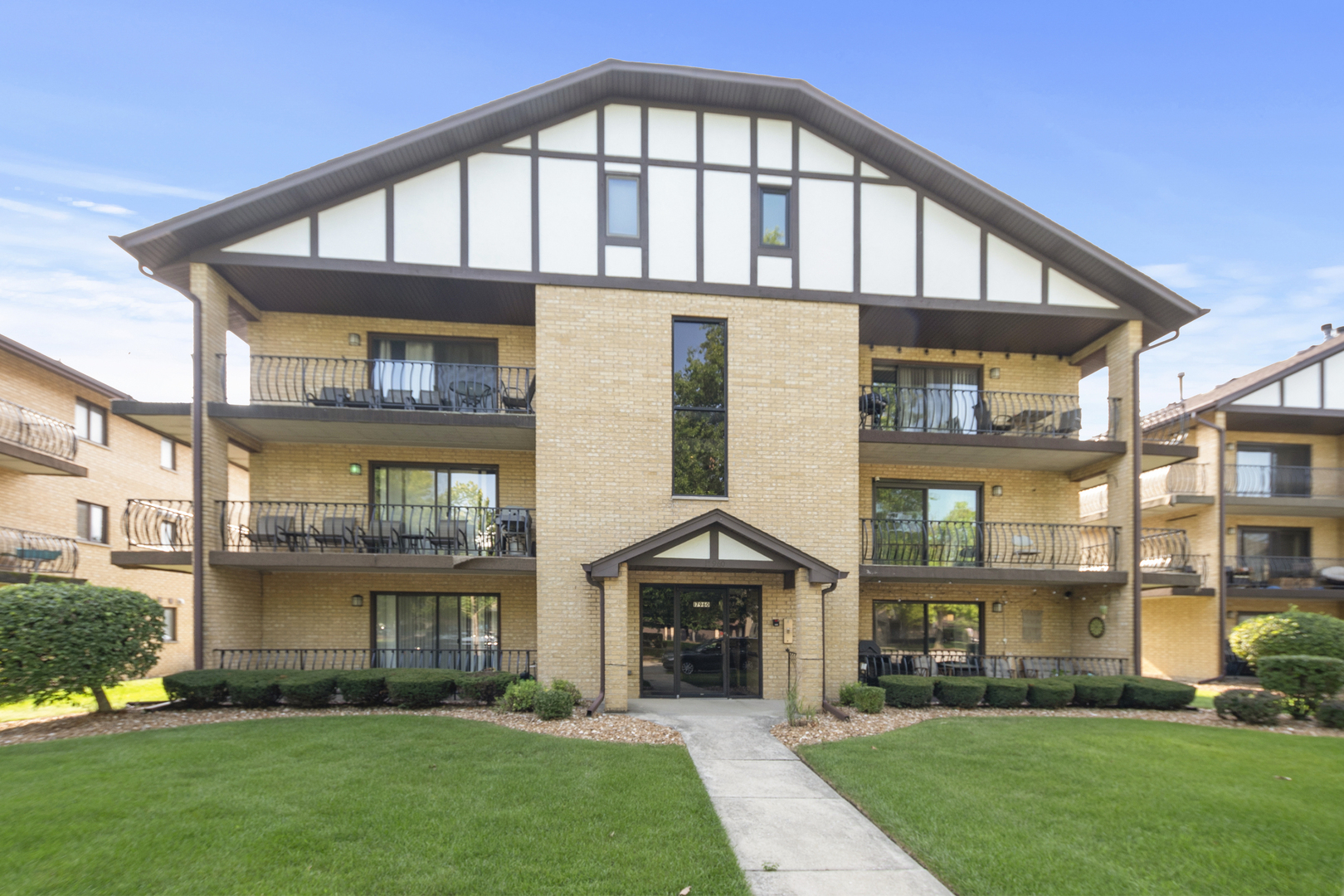 17960 Royal Oak Court #1N, Tinley Park, IL 60477