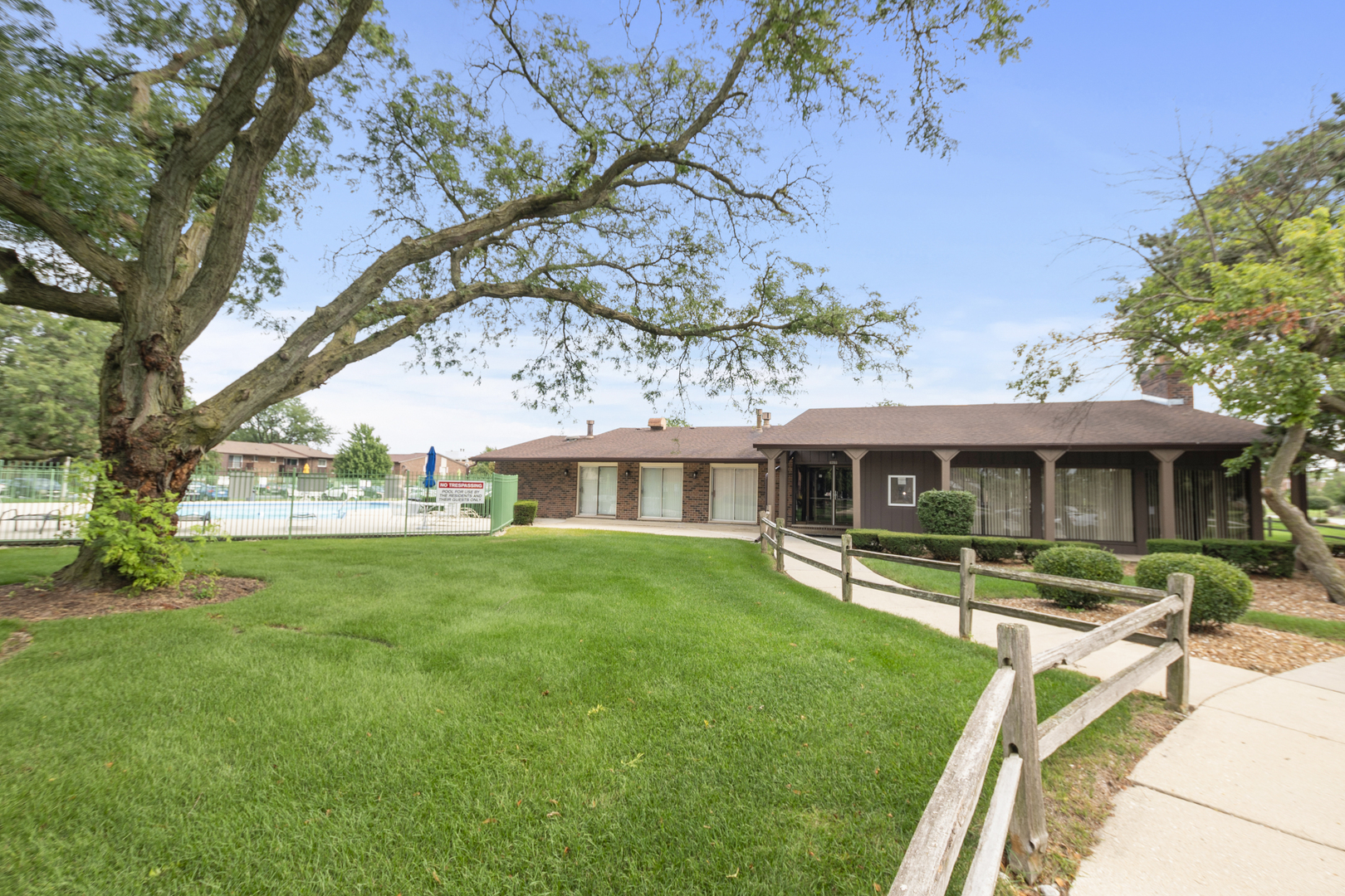 17960 Royal Oak Court #1N, Tinley Park, IL 60477
