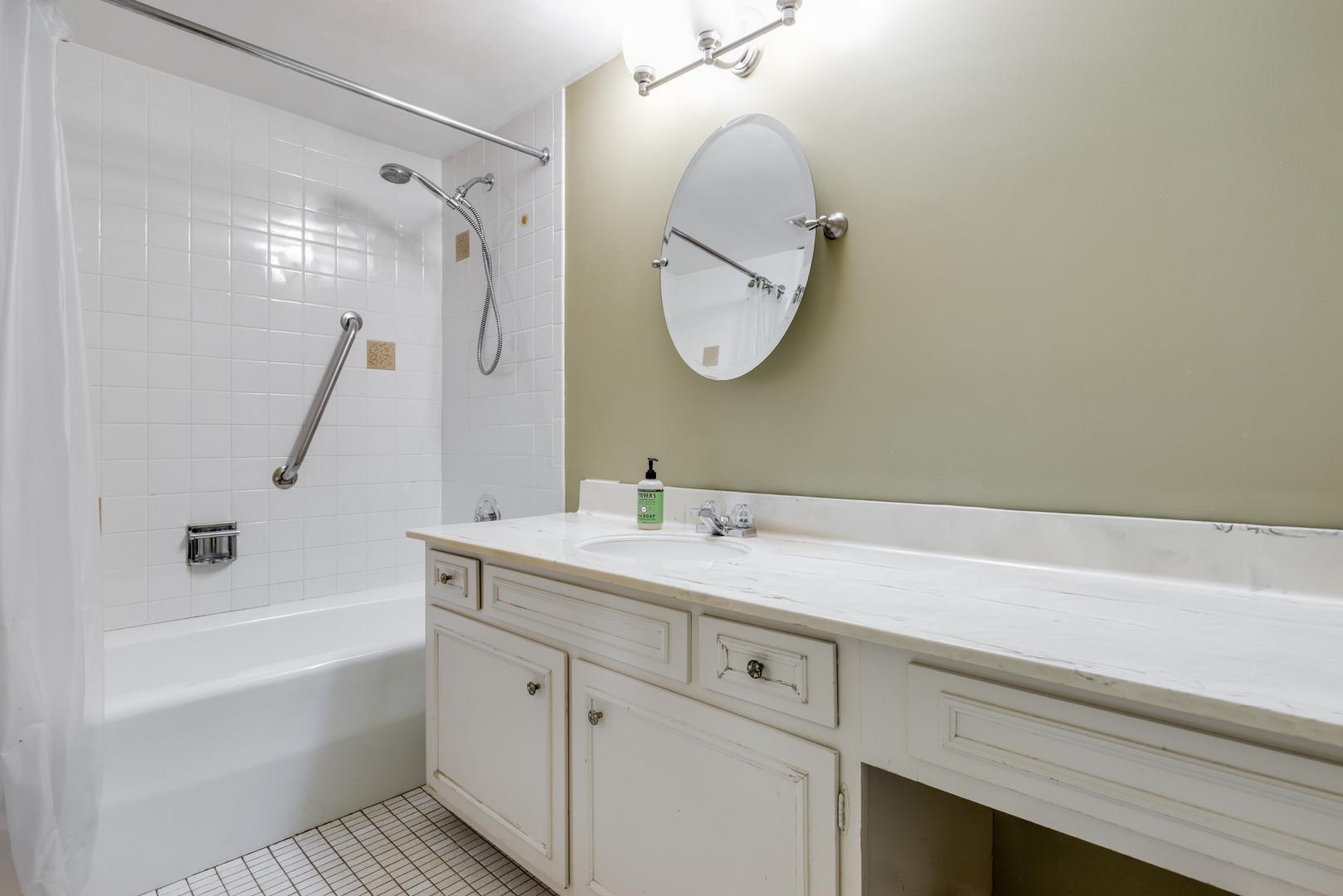 407 Ashland Avenue #5F, River Forest, IL 60305