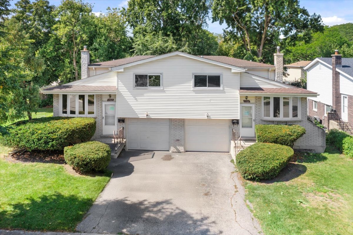 1704 N Drury Lane, Arlington Heights, IL 60005