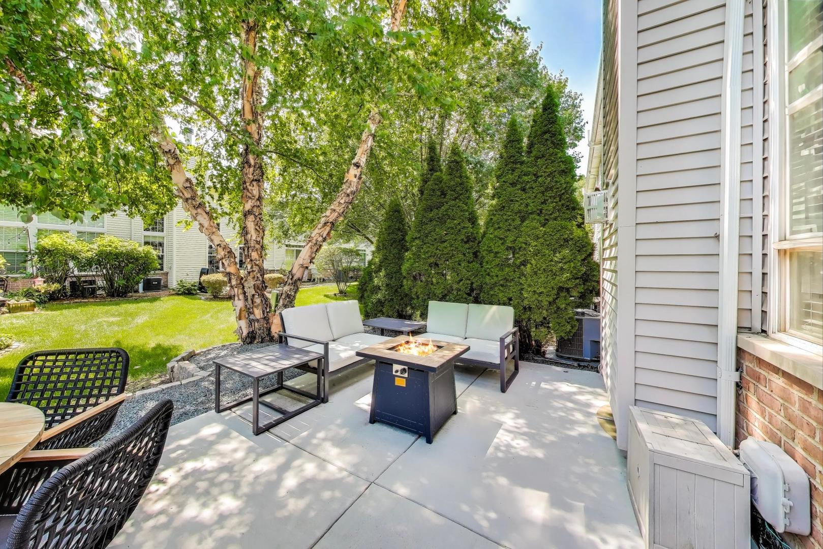 16765 S Sunset Ridge Court, Lockport, IL 60441