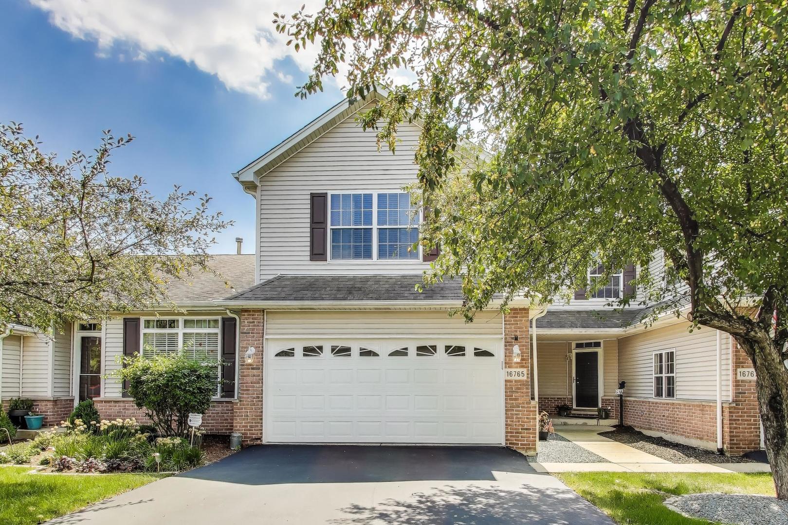 16765 S Sunset Ridge Court, Lockport, IL 60441