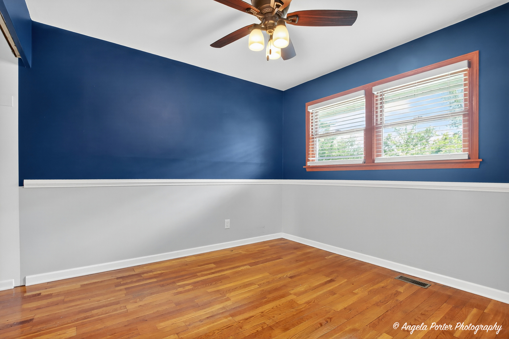 4409 Prairie Avenue, McHenry, IL 60050