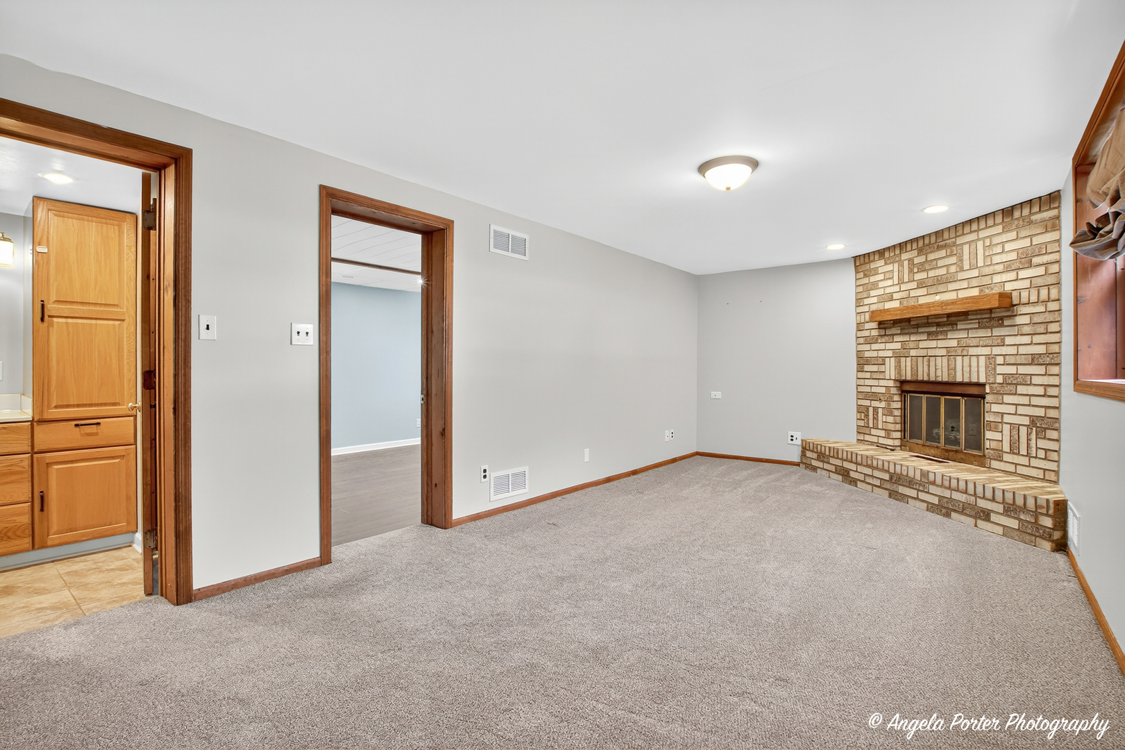 4409 Prairie Avenue, McHenry, IL 60050