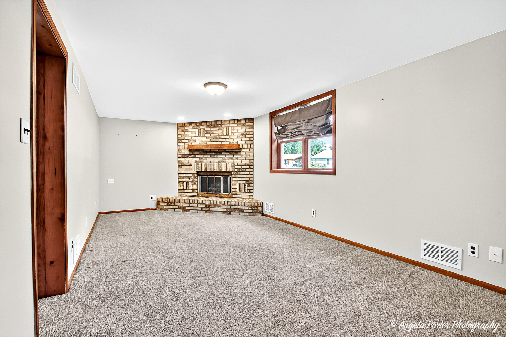 4409 Prairie Avenue, McHenry, IL 60050