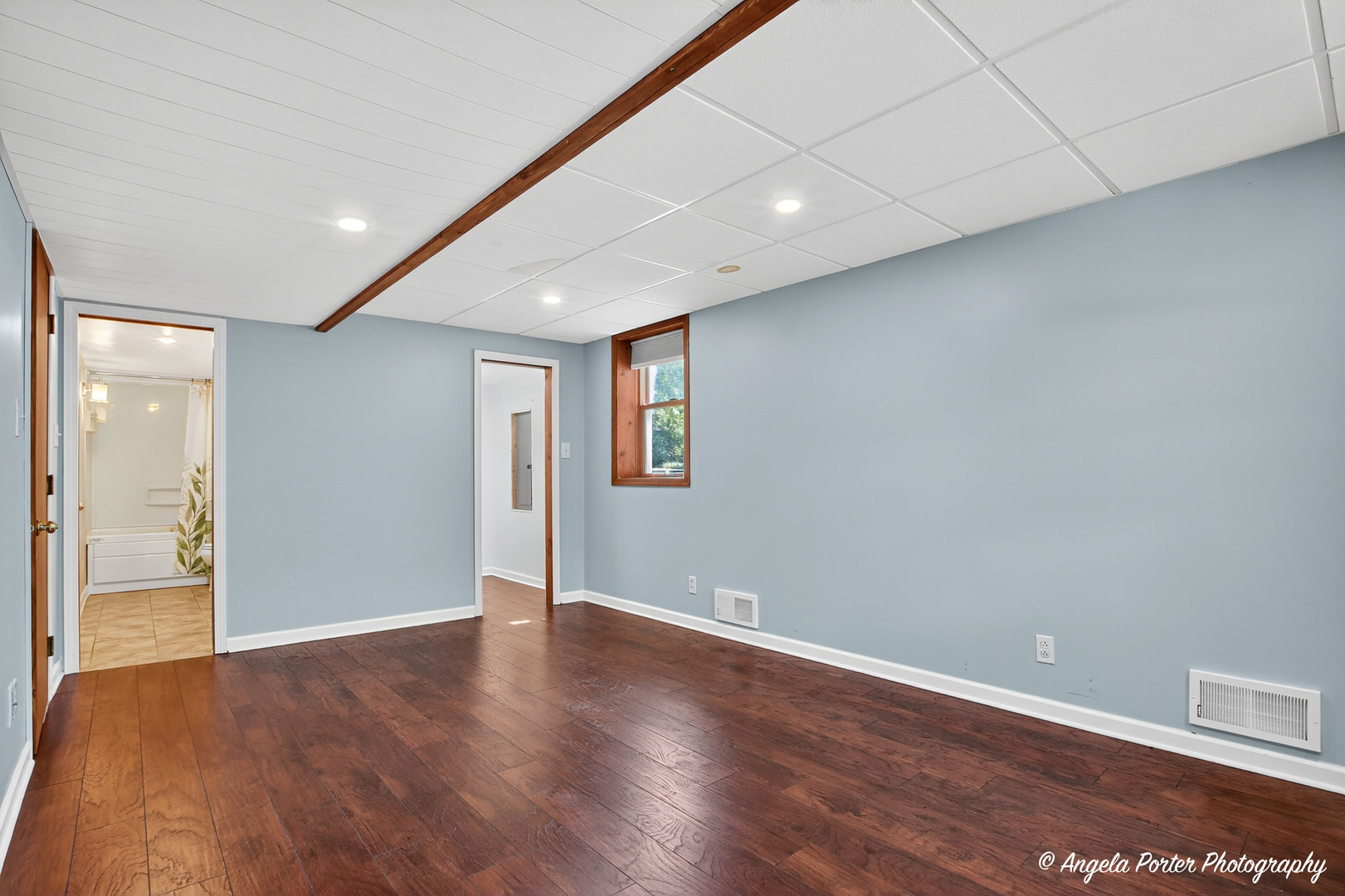 4409 Prairie Avenue, McHenry, IL 60050