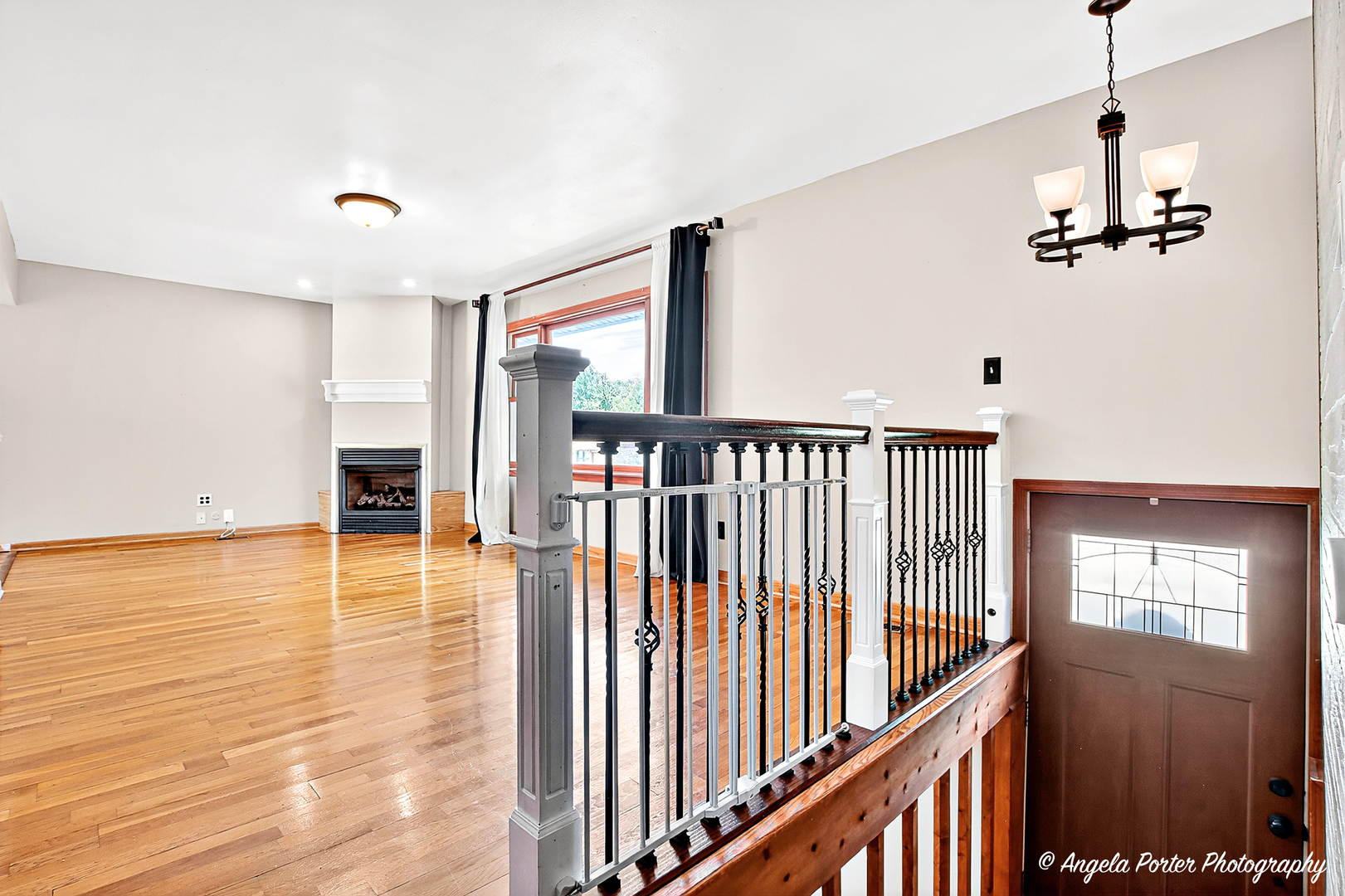 4409 Prairie Avenue, McHenry, IL 60050