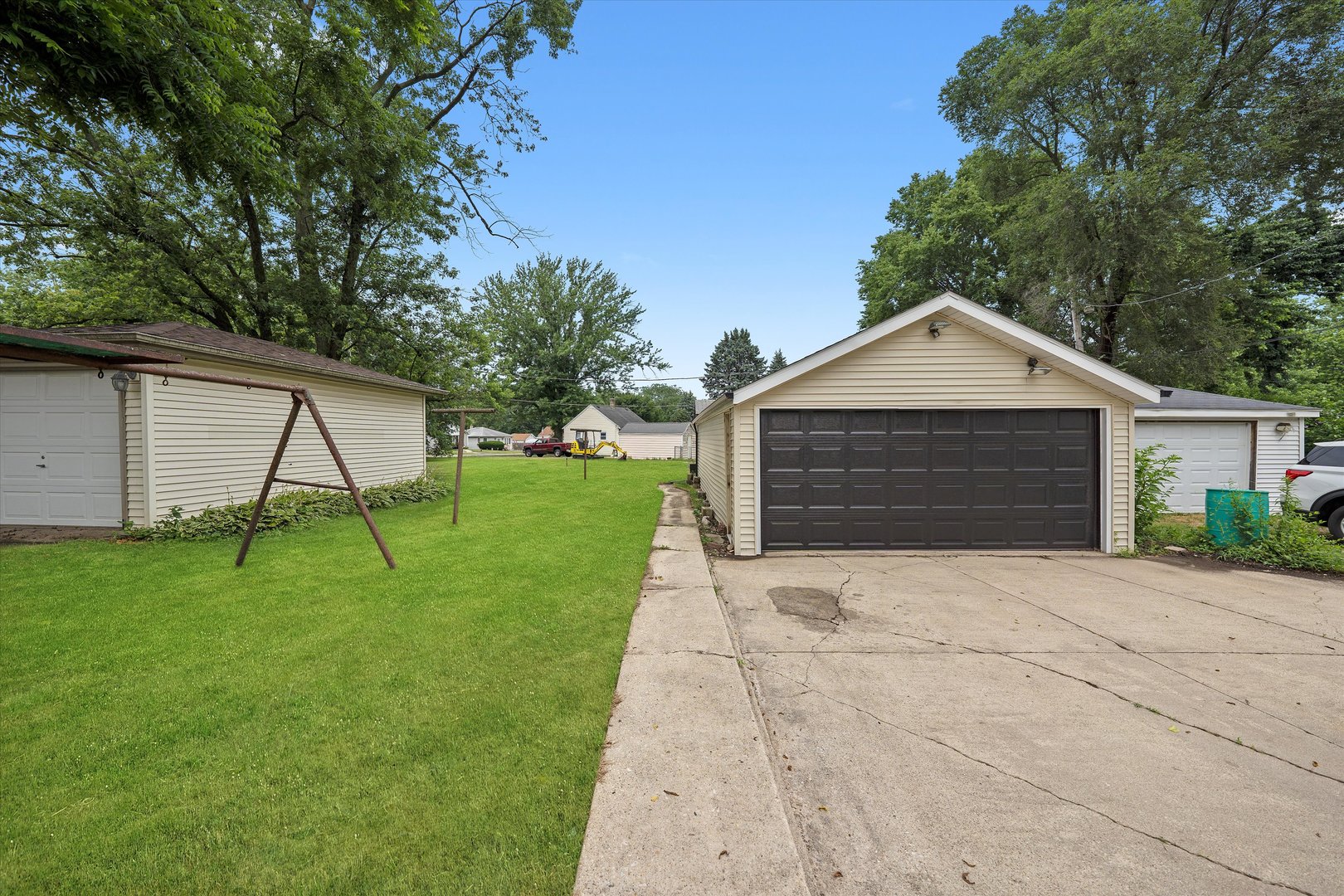 309 SE Circle Drive, Joliet, IL 60433