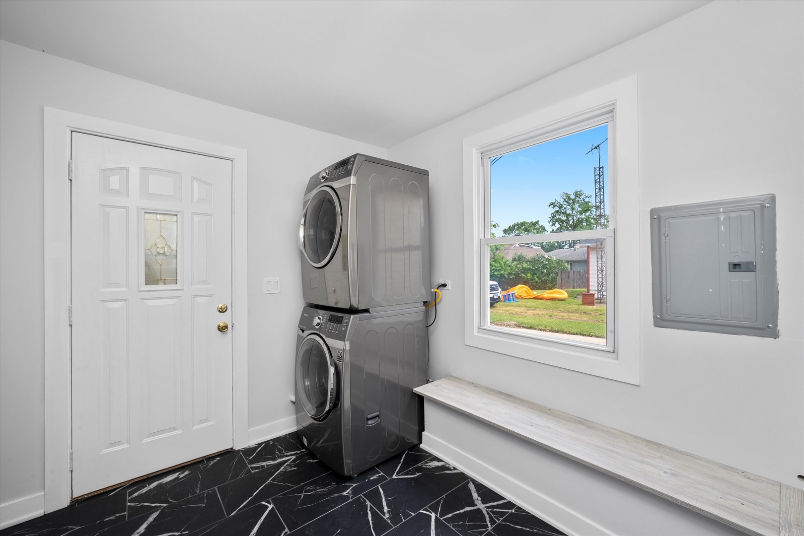 309 SE Circle Drive, Joliet, IL 60433