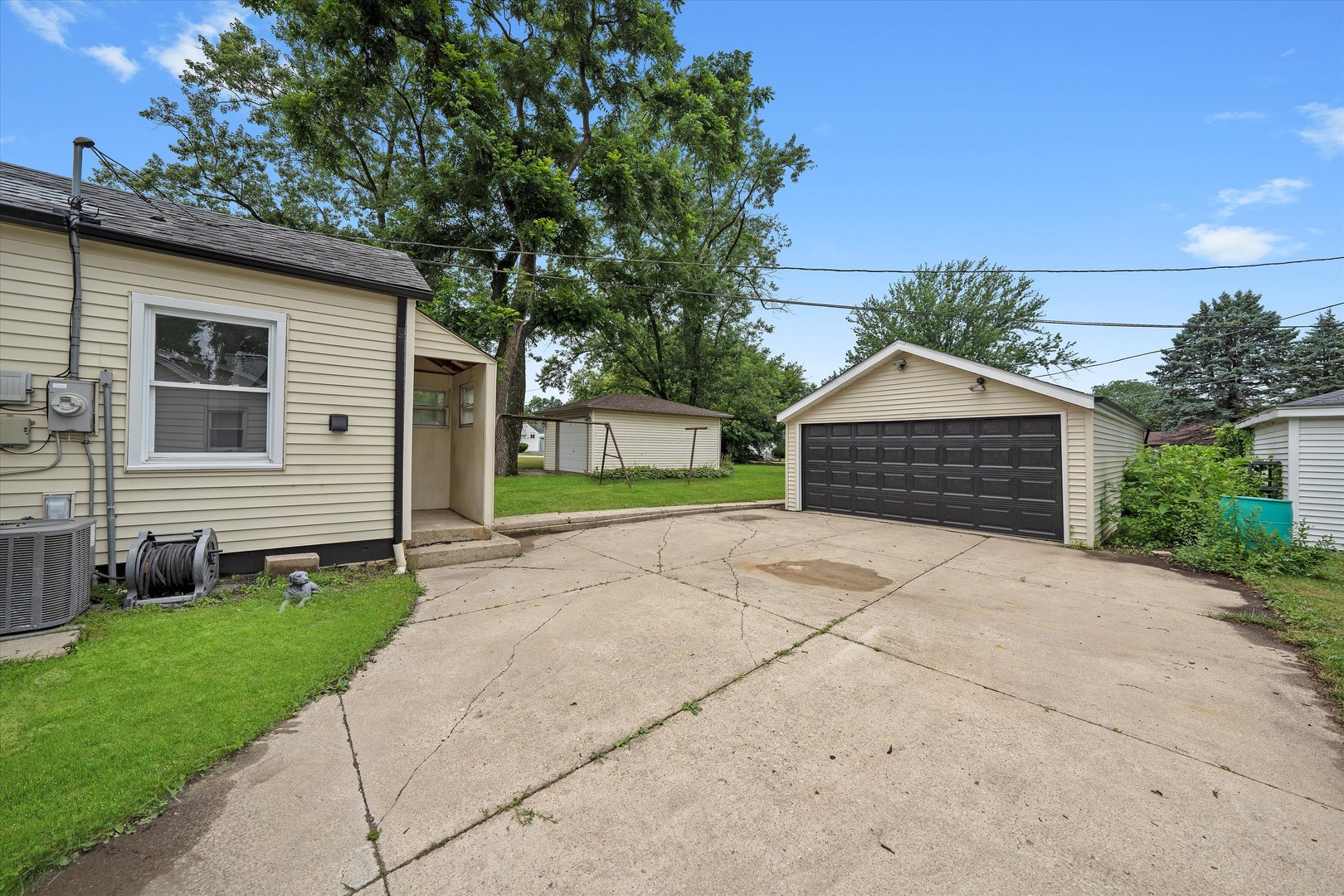 309 SE Circle Drive, Joliet, IL 60433