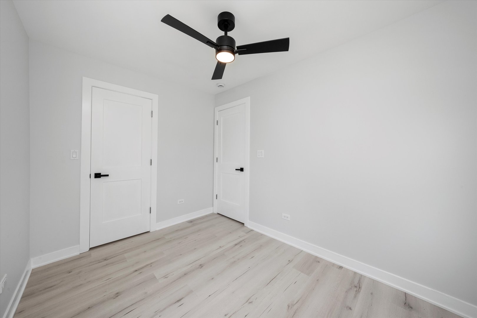 309 SE Circle Drive, Joliet, IL 60433