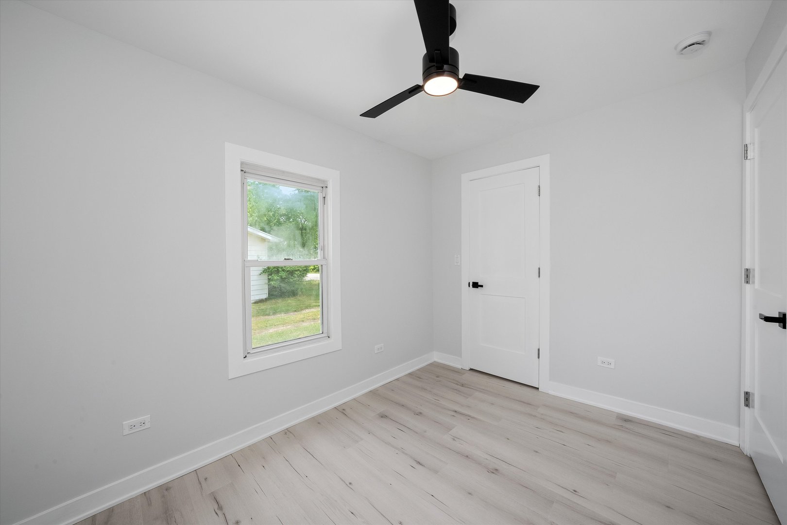 309 SE Circle Drive, Joliet, IL 60433