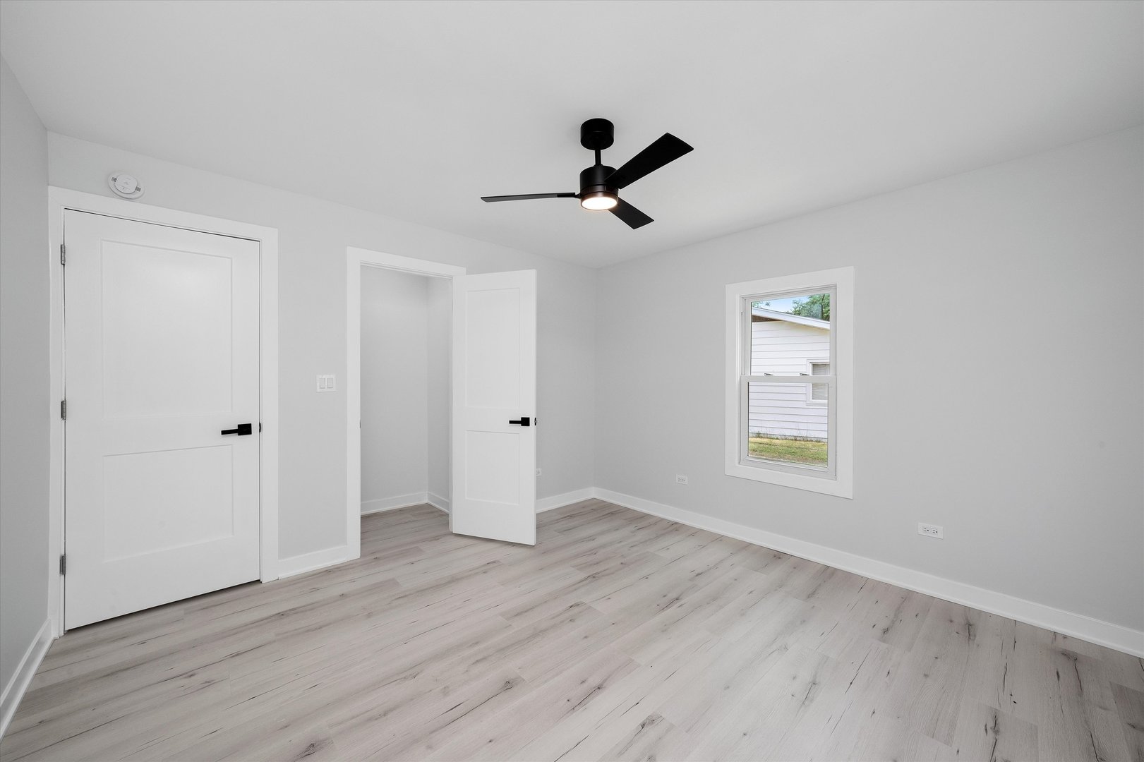 309 SE Circle Drive, Joliet, IL 60433