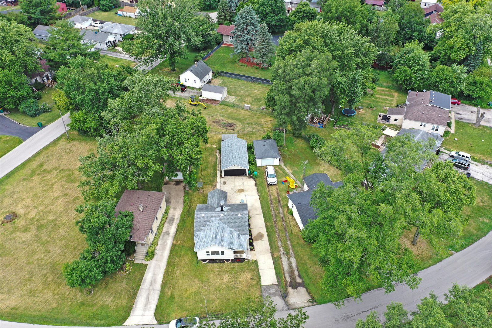 309 SE Circle Drive, Joliet, IL 60433