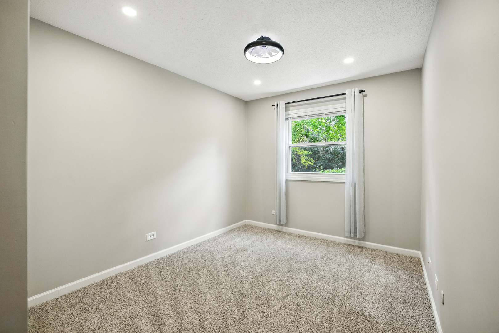 195 Thomas Court #A, Bartlett, IL 60103