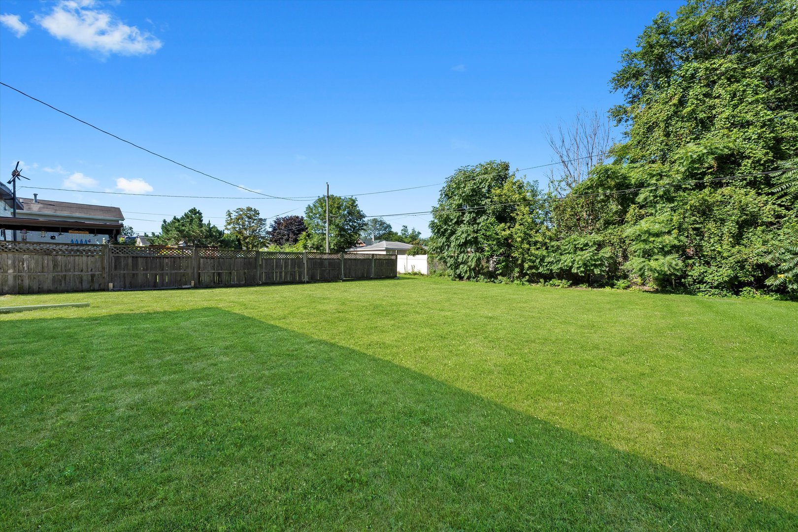 3212 Emerald Avenue, Steger, IL 60475