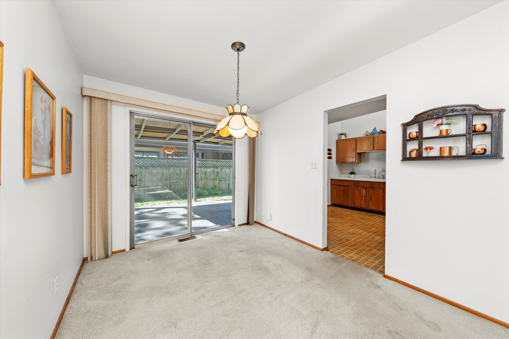 3212 Emerald Avenue, Steger, IL 60475