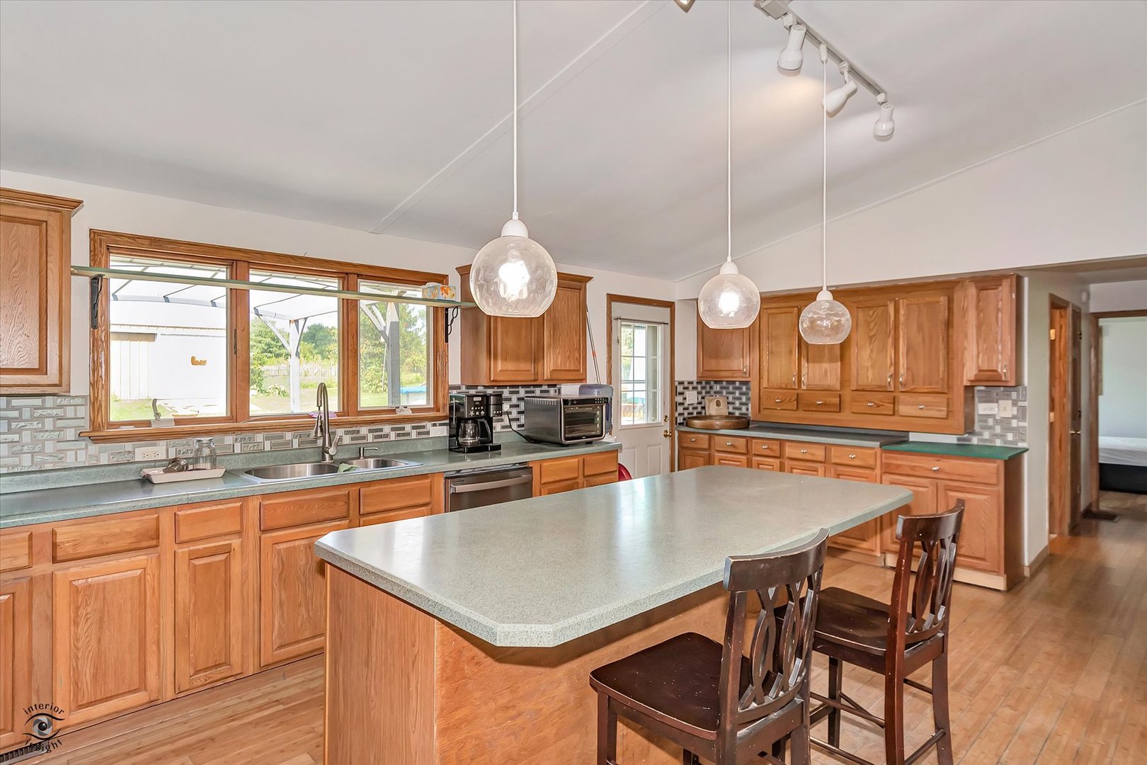 944 E County Line Road, Grant Park, IL 60940