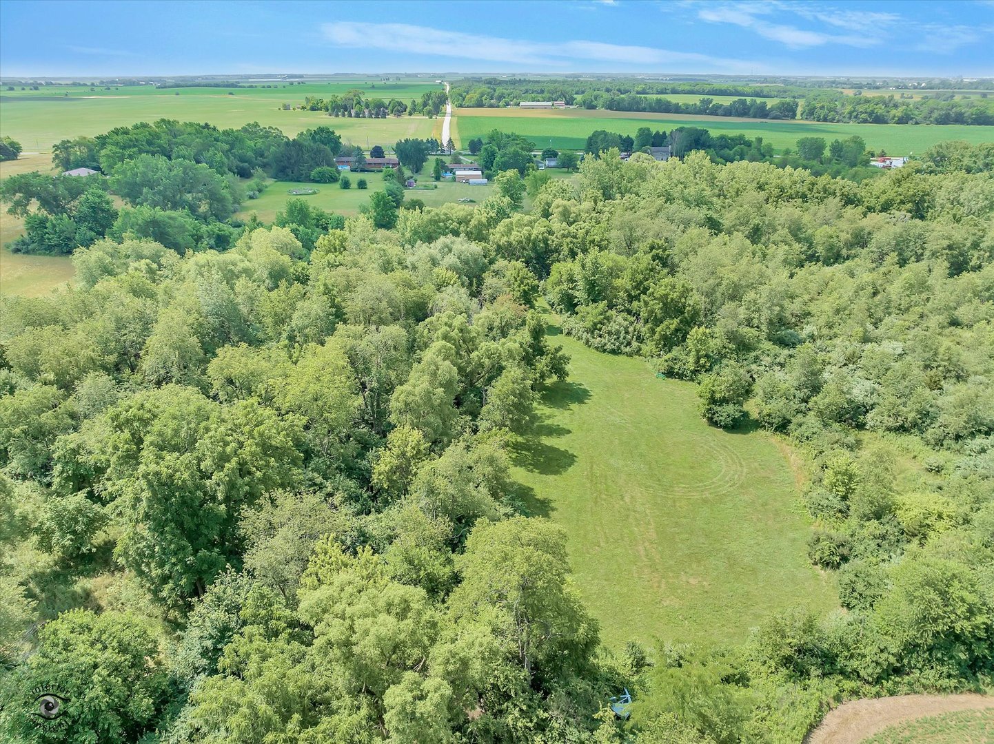 944 E County Line Road, Grant Park, IL 60940