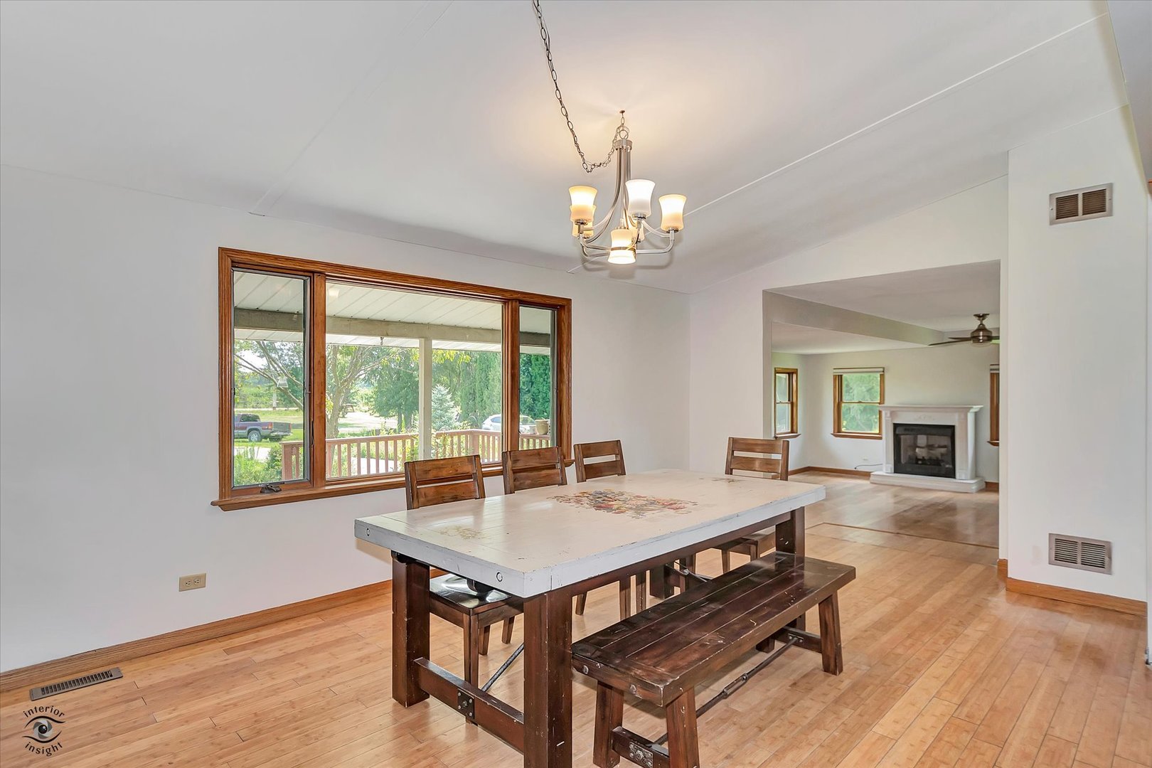 944 E County Line Road, Grant Park, IL 60940