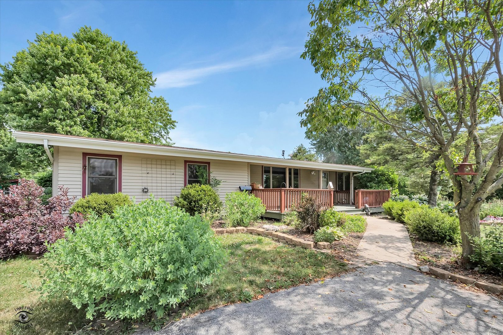 944 E County Line Road, Grant Park, IL 60940