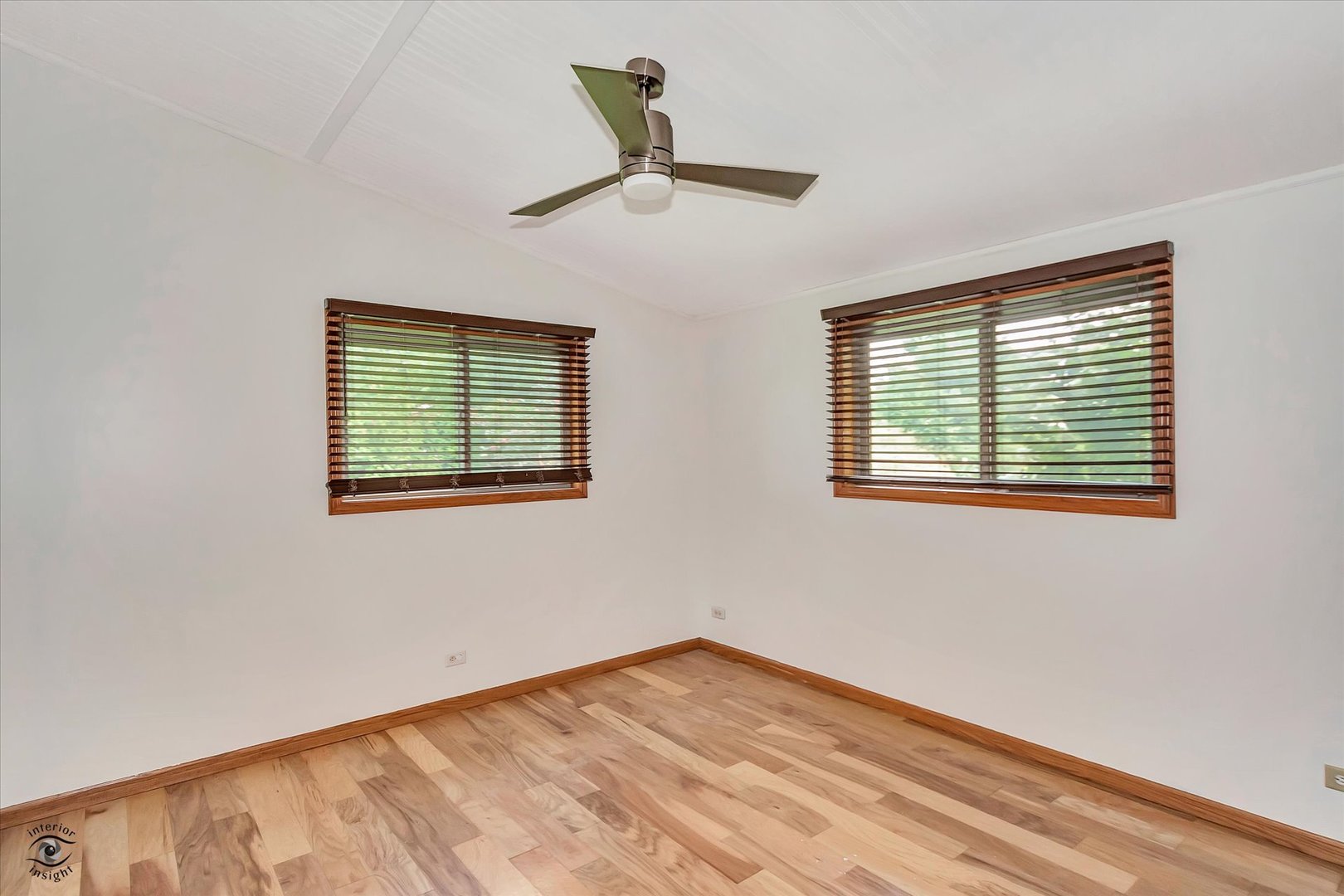 944 E County Line Road, Grant Park, IL 60940