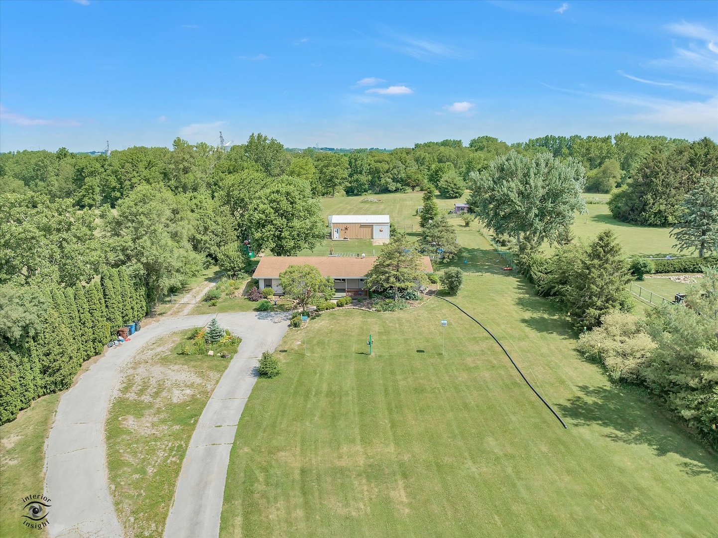944 E County Line Road, Grant Park, IL 60940