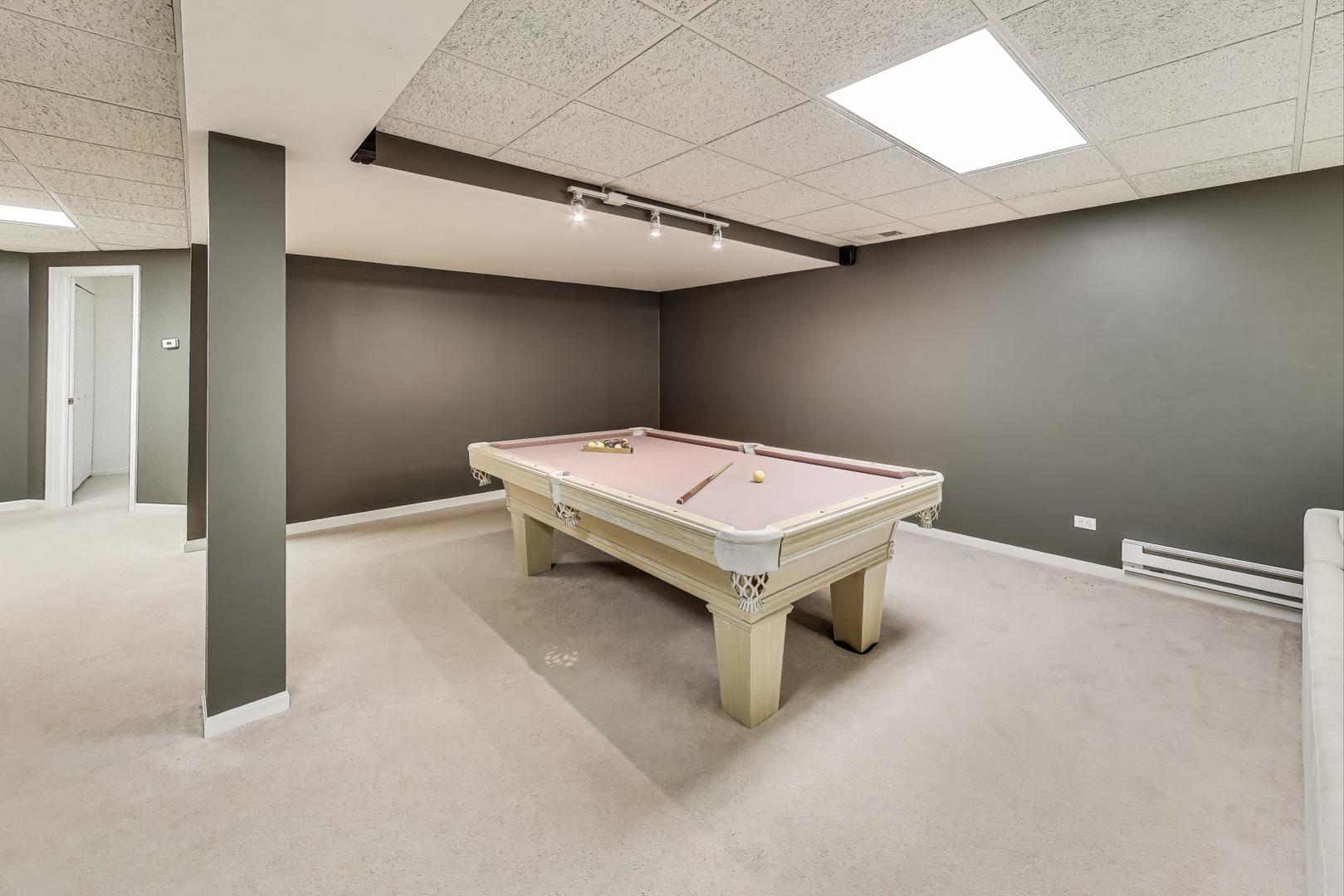 437 Caren Drive, Buffalo Grove, IL 60089