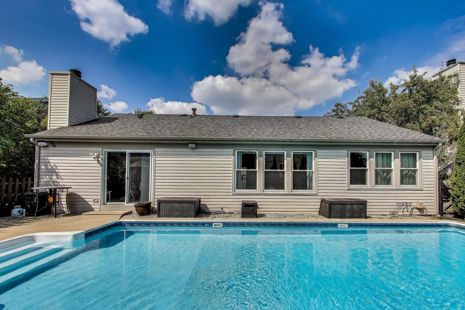 437 Caren Drive, Buffalo Grove, IL 60089