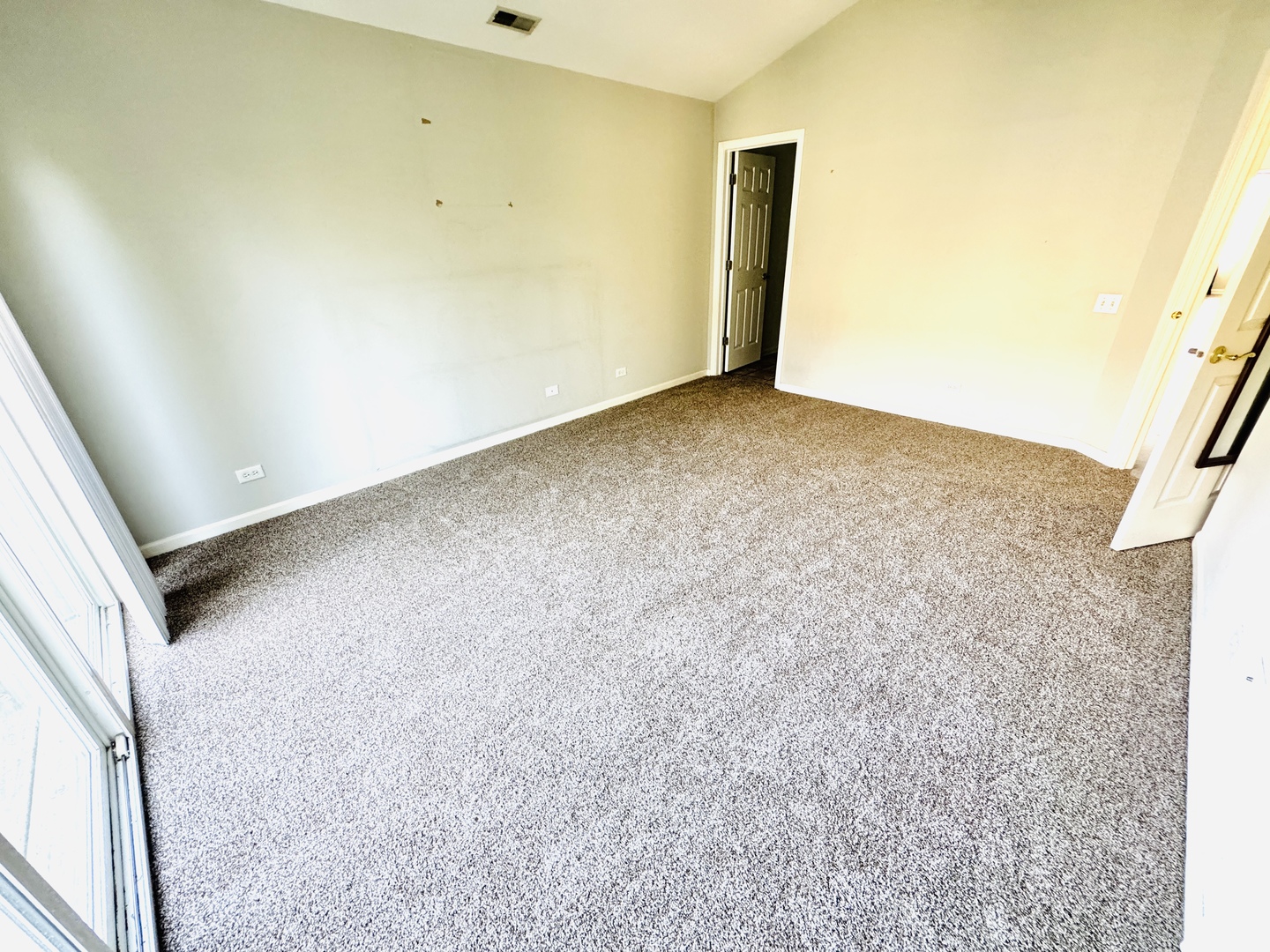 2866 Stonewater Drive, Naperville, IL 60564