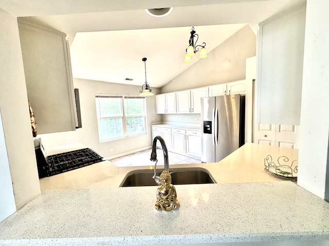 2866 Stonewater Drive, Naperville, IL 60564