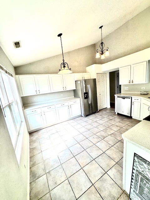 2866 Stonewater Drive, Naperville, IL 60564