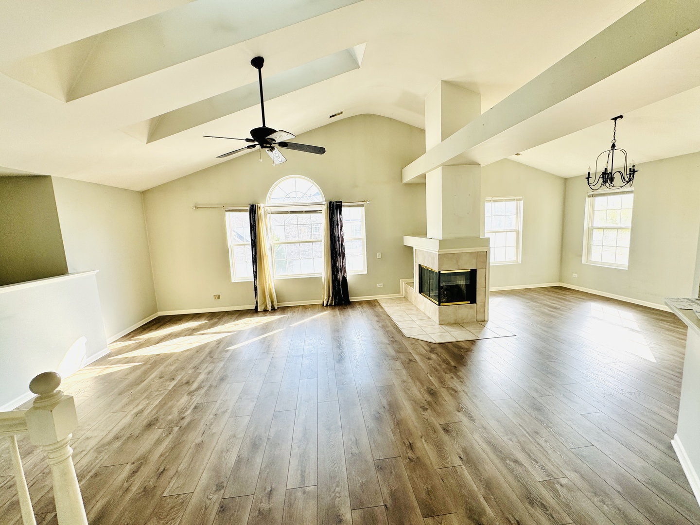 2866 Stonewater Drive, Naperville, IL 60564