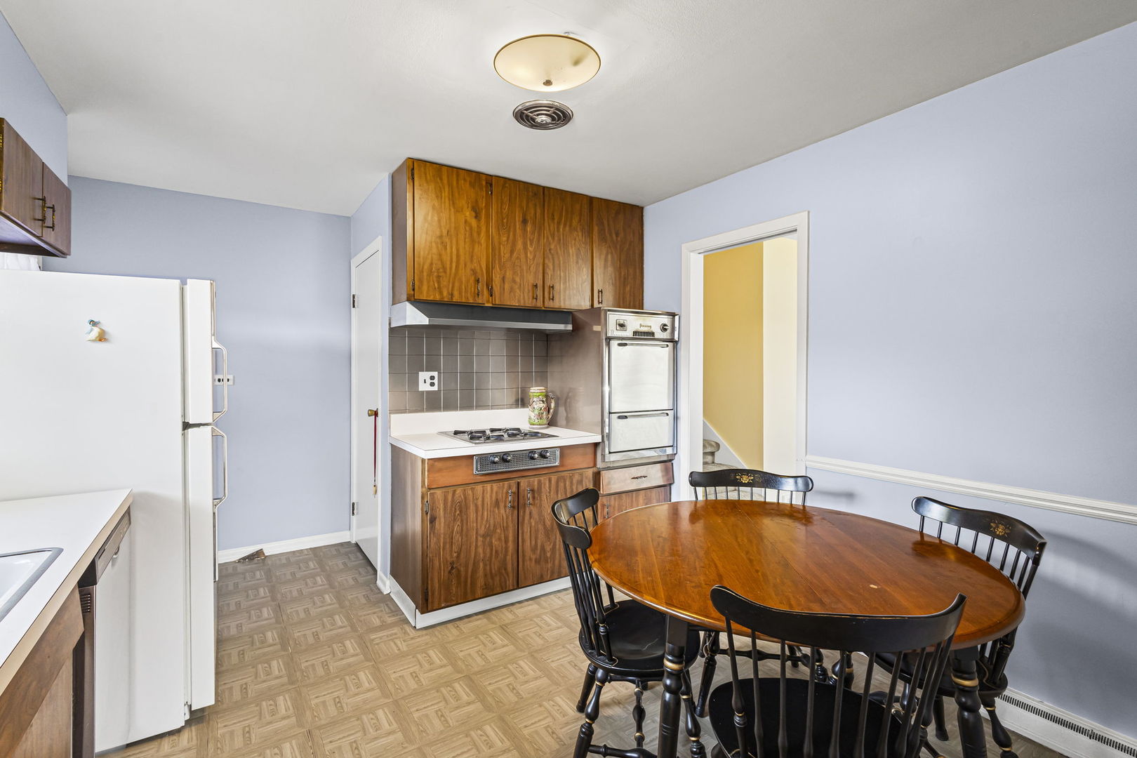 2751 Pauline Avenue, Glenview, IL 60025