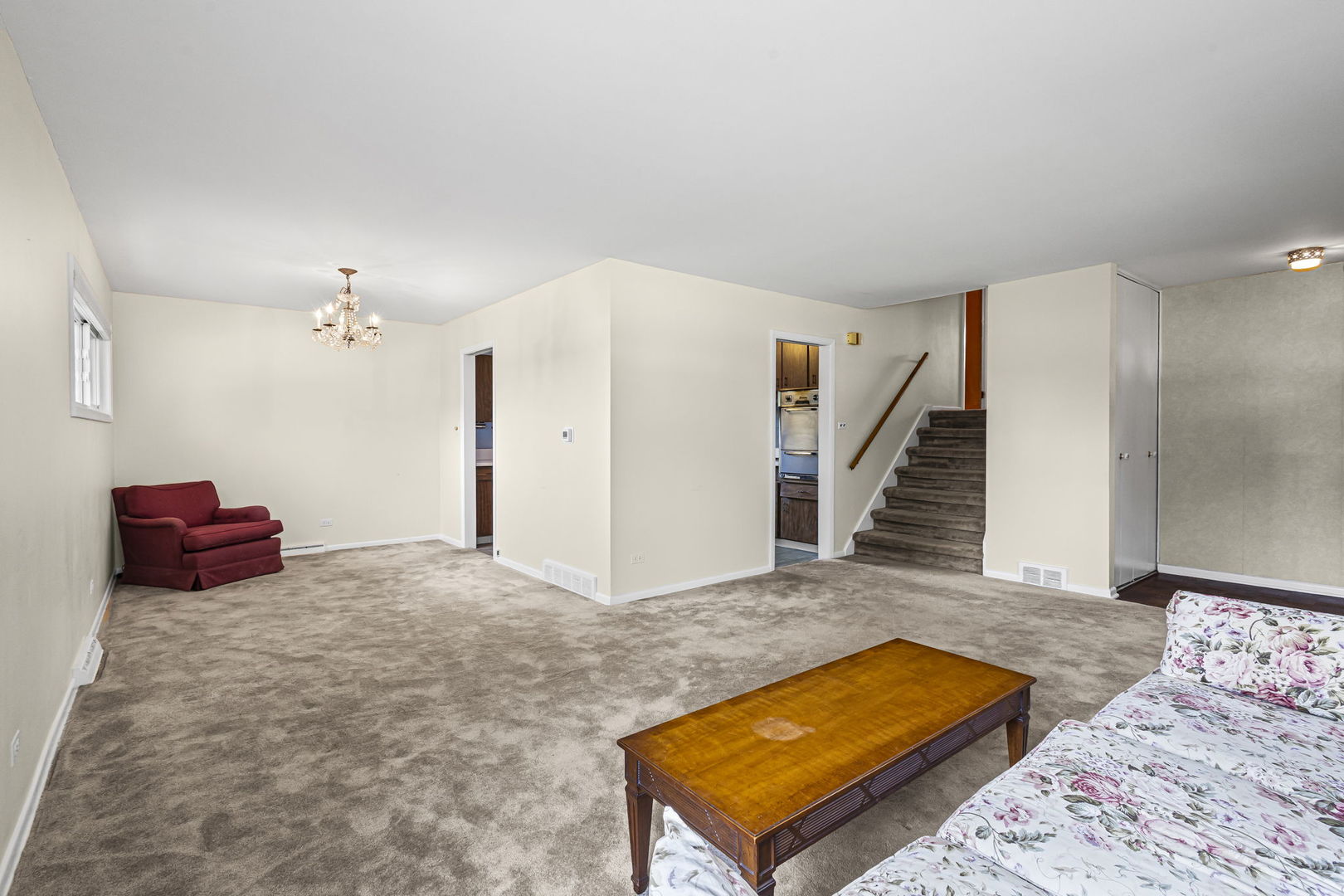 2751 Pauline Avenue, Glenview, IL 60025