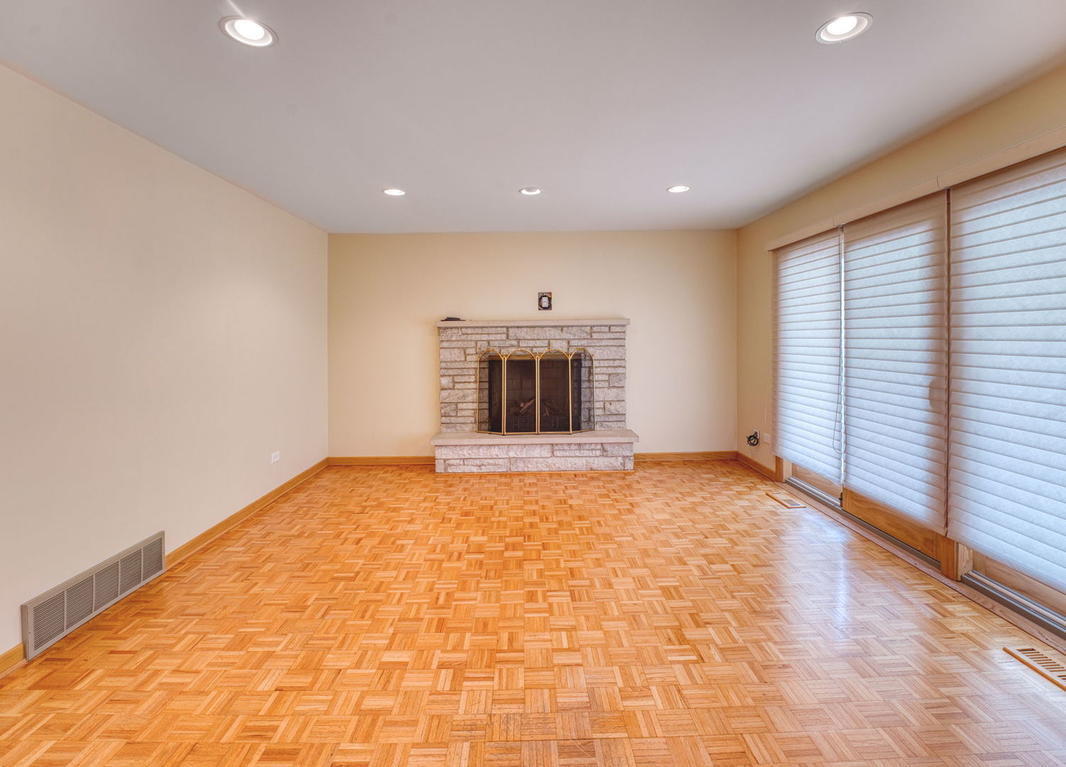 10004 PARKE Avenue, Oak Lawn, IL 60453