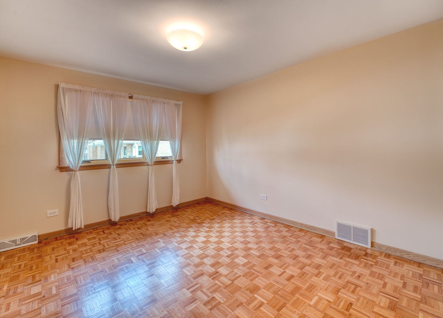 10004 PARKE Avenue, Oak Lawn, IL 60453