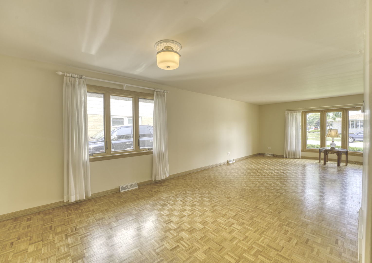 10004 PARKE Avenue, Oak Lawn, IL 60453