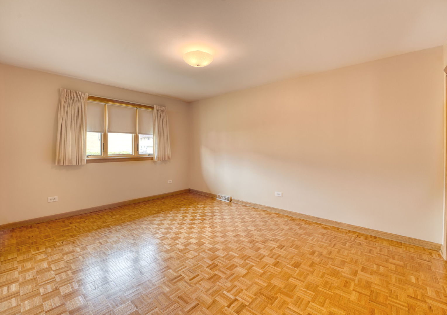 10004 PARKE Avenue, Oak Lawn, IL 60453