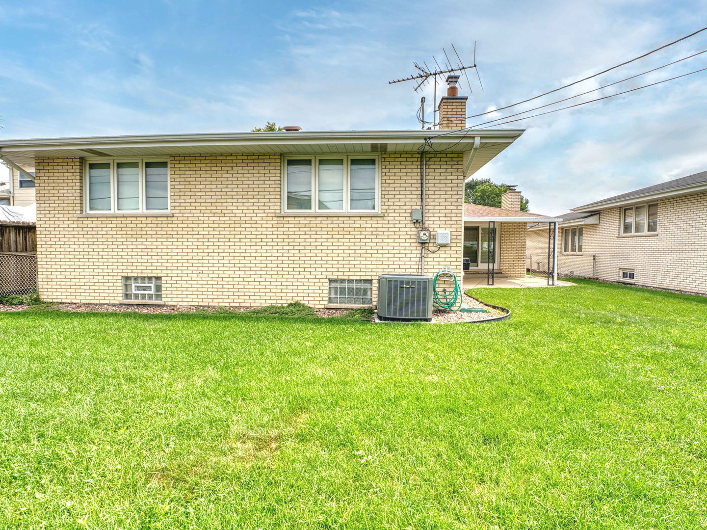 10004 PARKE Avenue, Oak Lawn, IL 60453